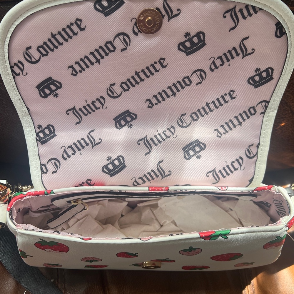 Juicy Couture White Bag with Strawberry Design - Picture 5 of 5